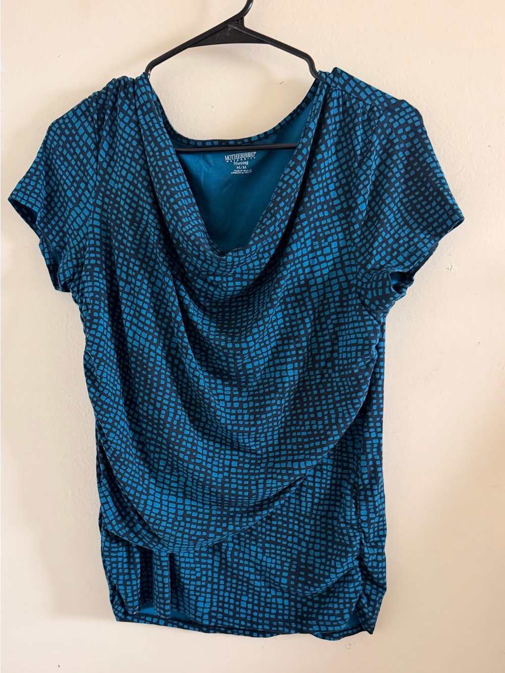 Motherhood Maternity Nursing Top Medium Teal Geometric Print